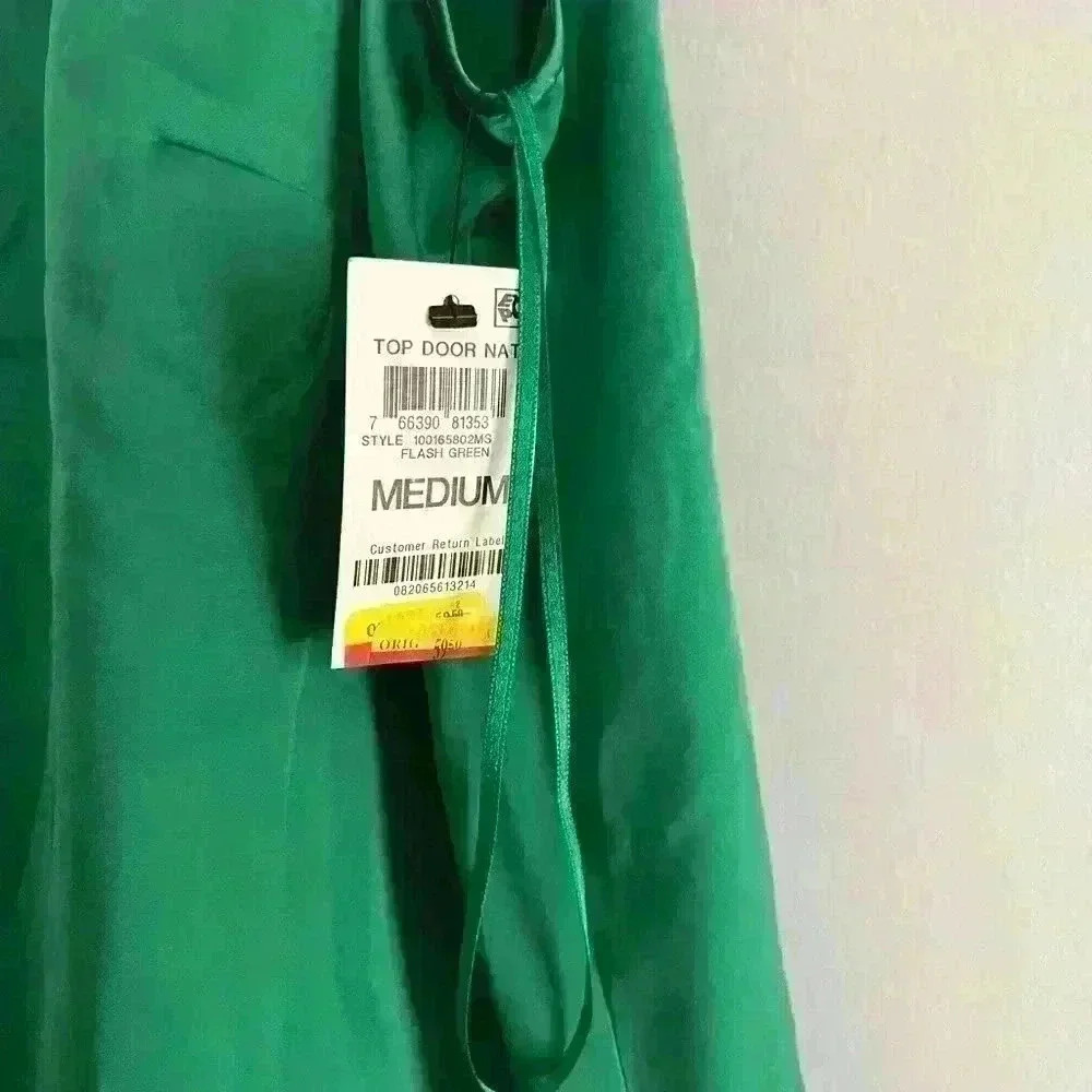 INC green top with gold chain detail. Size M. NWT - Picture 5 of 5